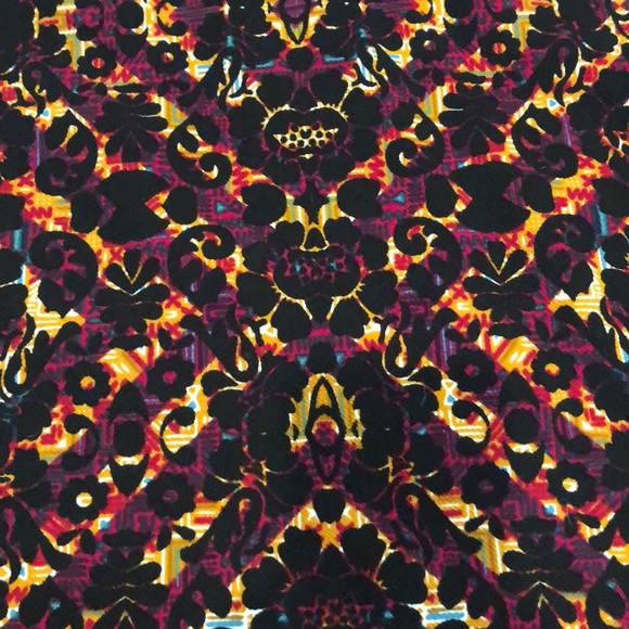 Lularoe Pencil skirt “Cassie” - Picture 2 of 6